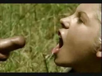 Frumusețea păsăricii filme porno cu fete flocoase păroase