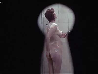 O femeie de culoare vine sex cu femei flocoase de multe ori