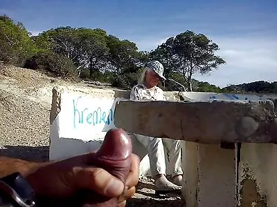 Negrul dă porno cu pizde flocoase gura fetiței