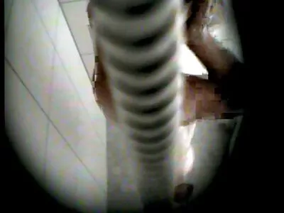 Femeia este domaltiyo fete flocoase